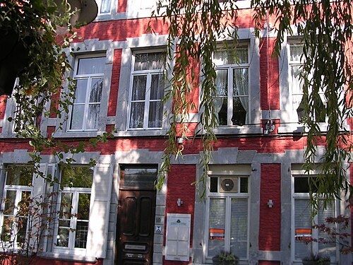 Façade de maison ancienne rue Jules Cerexhe à Verviers